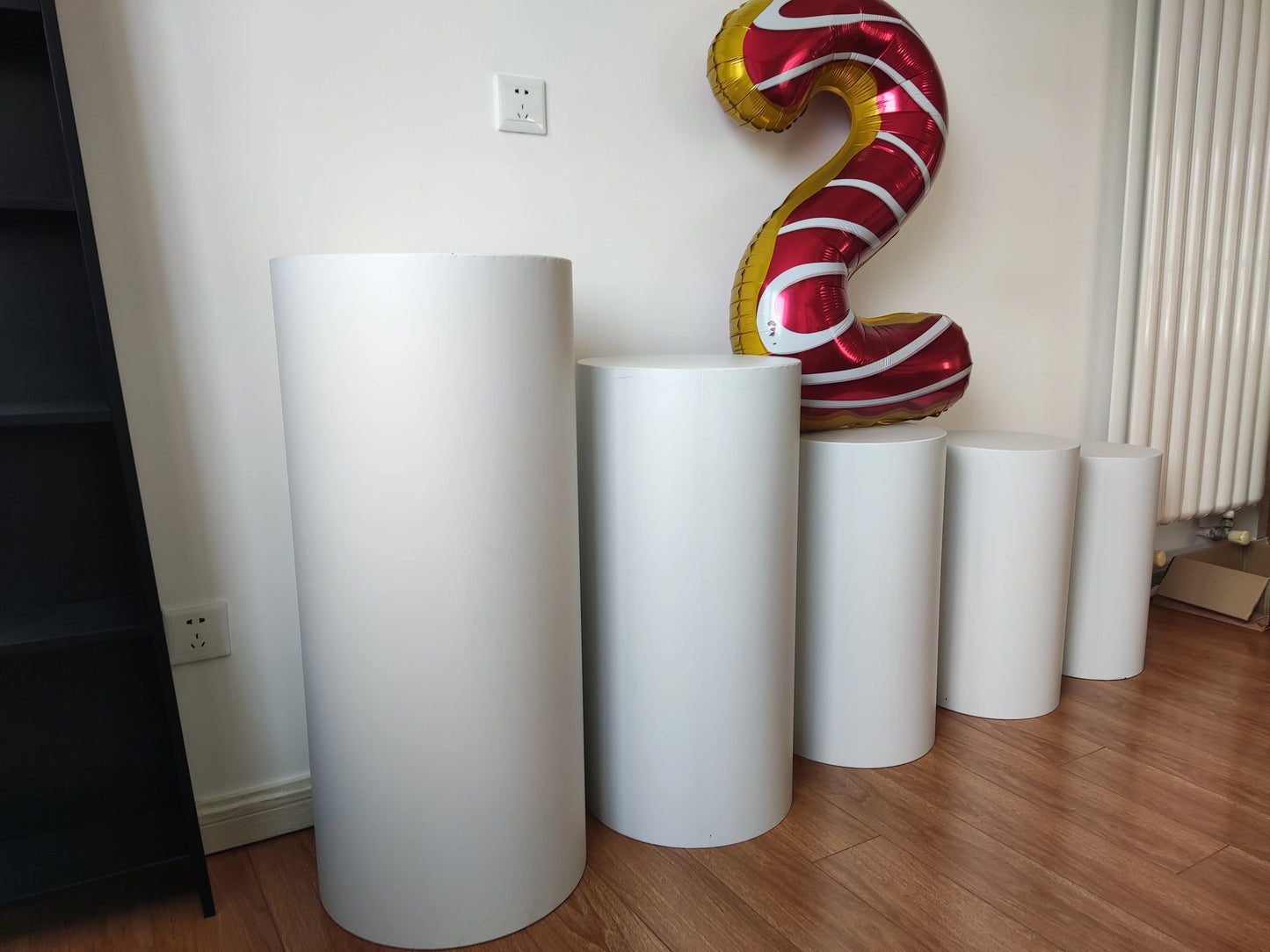 NONECN White Cylinder Table Pedestal Stands For Wedding Backdrops