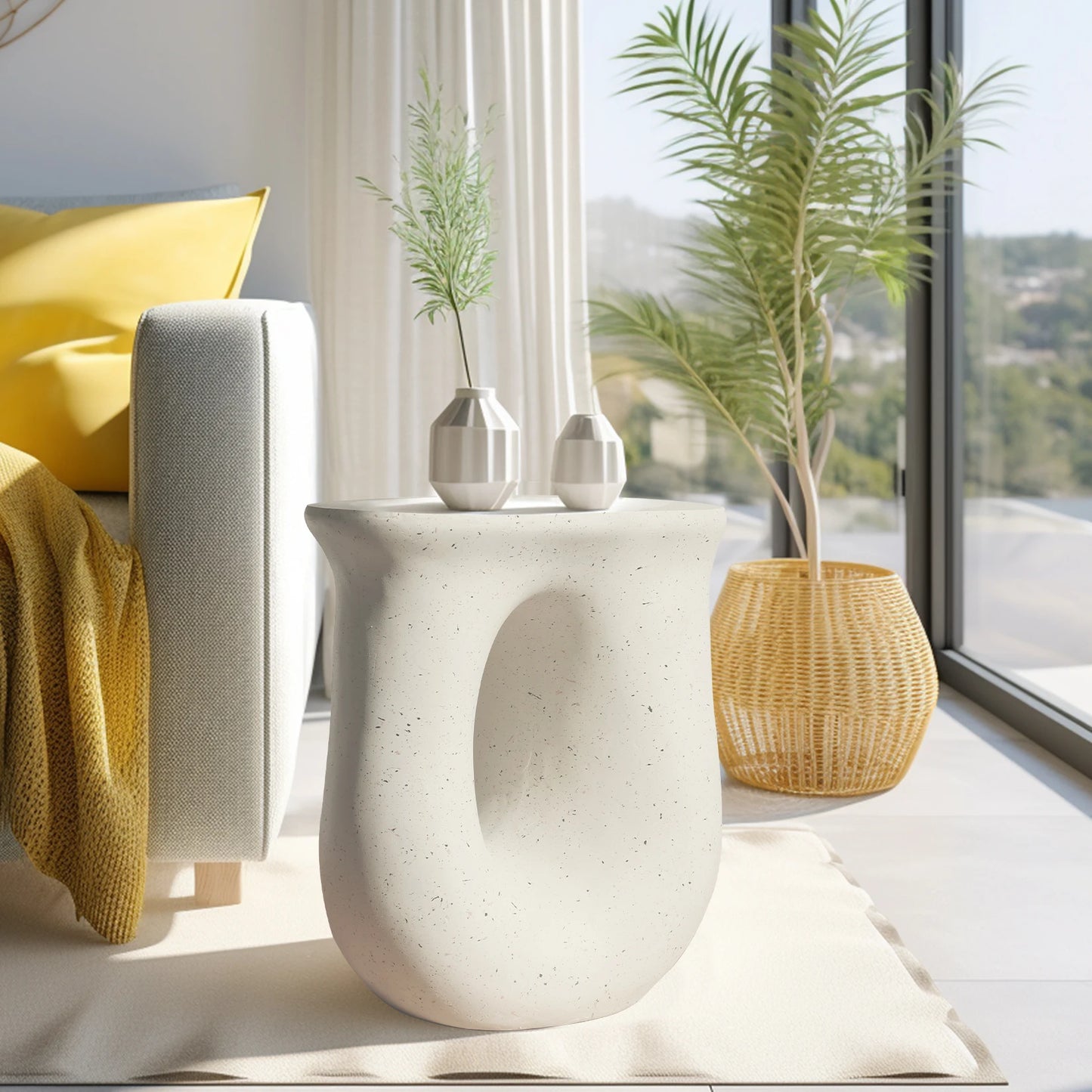 U Shaped Geometric Side End Table